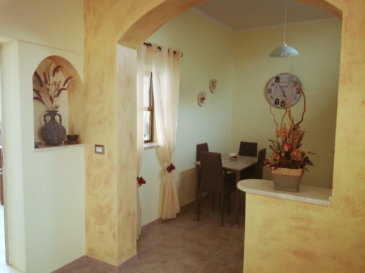Casa Debby Villa Porto Torres Exteriör bild